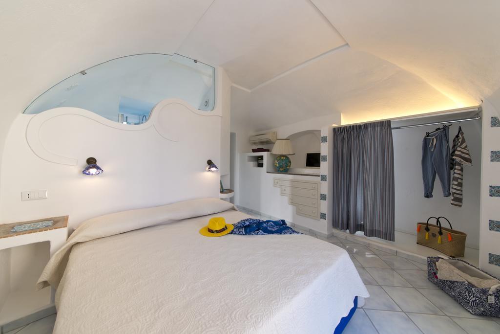 La Casetta In Piazzetta Apartment Ischia Island Bilik gambar